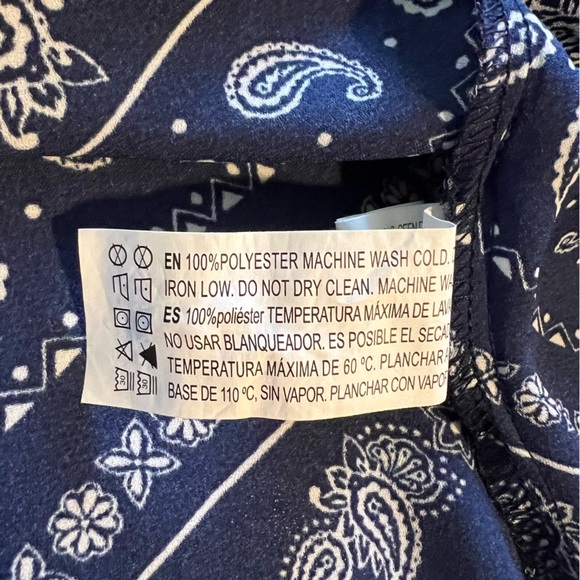 Forever 21 Contemporary Navy & White Geometric Paisley/Floral Print Maxi Dress - Picture 15 of 16